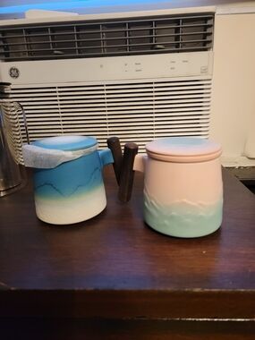 Amazon Pink and Blue Gradient Ceramic Tea Mugs with Wooden Handles (Set of 2)